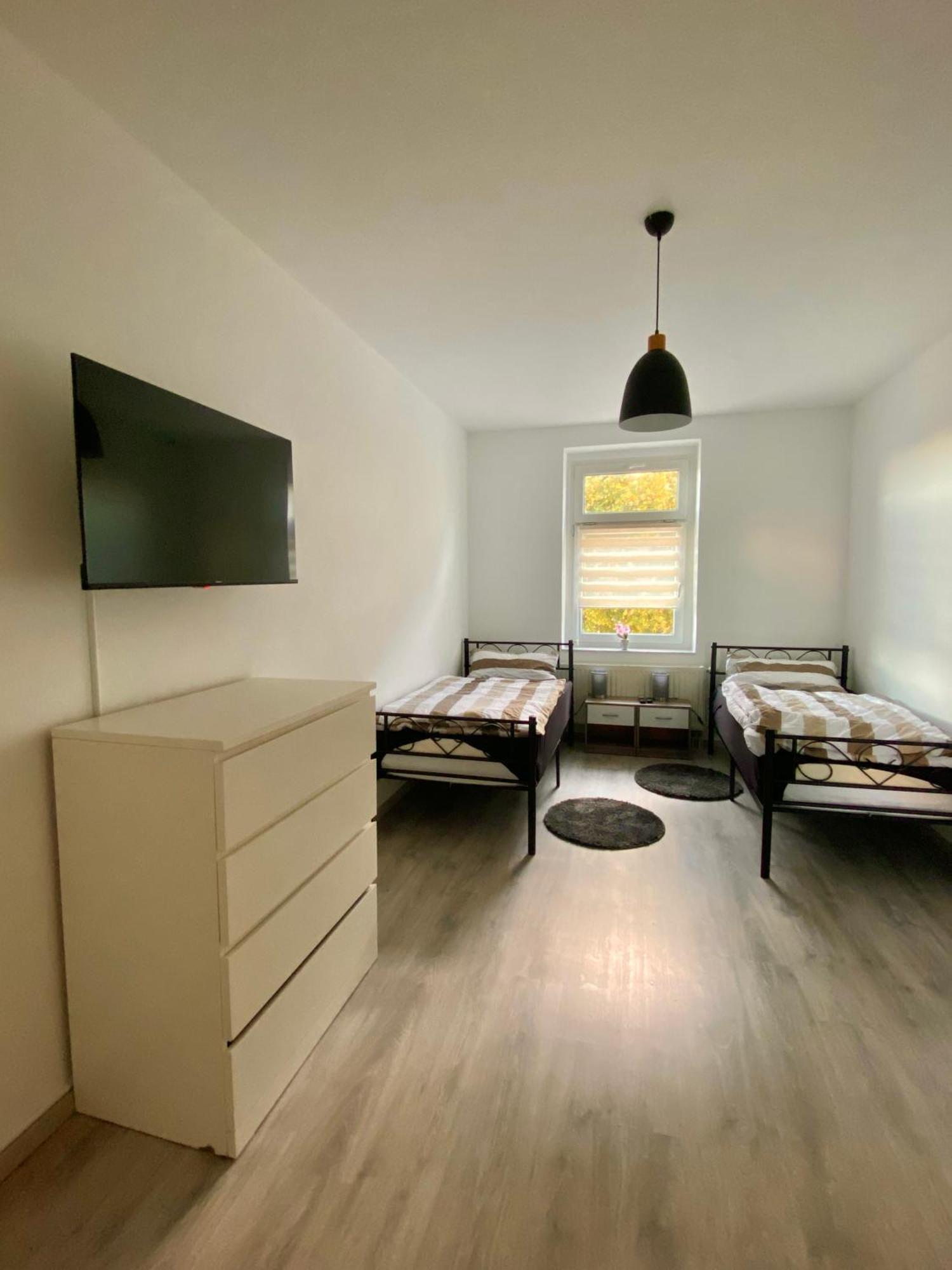 Schoene 3-Zimmer Monteurswohnung Im Sueden Von Leipzig Eg المظهر الخارجي الصورة